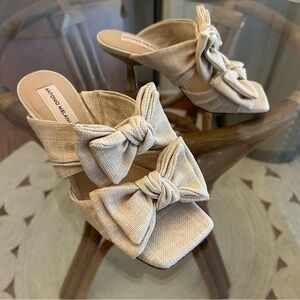 Antonio Melani linen / leather bow heels size women’s 7